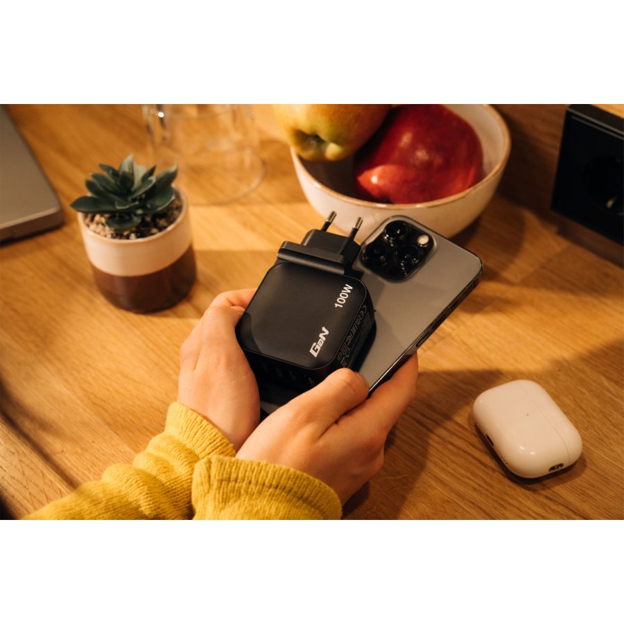 Verbatim Mini GaN Charger 100W 3xUSB-C PD, 1xUSB-A QC 3.0 32231 #9