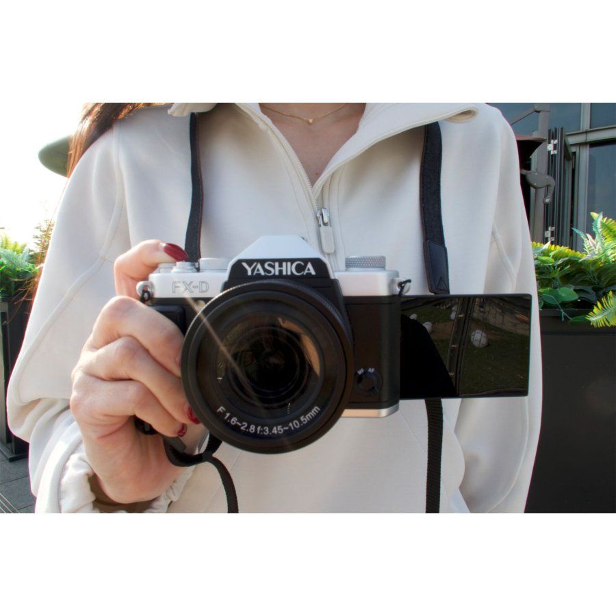 Yashica FX-D 100 #11