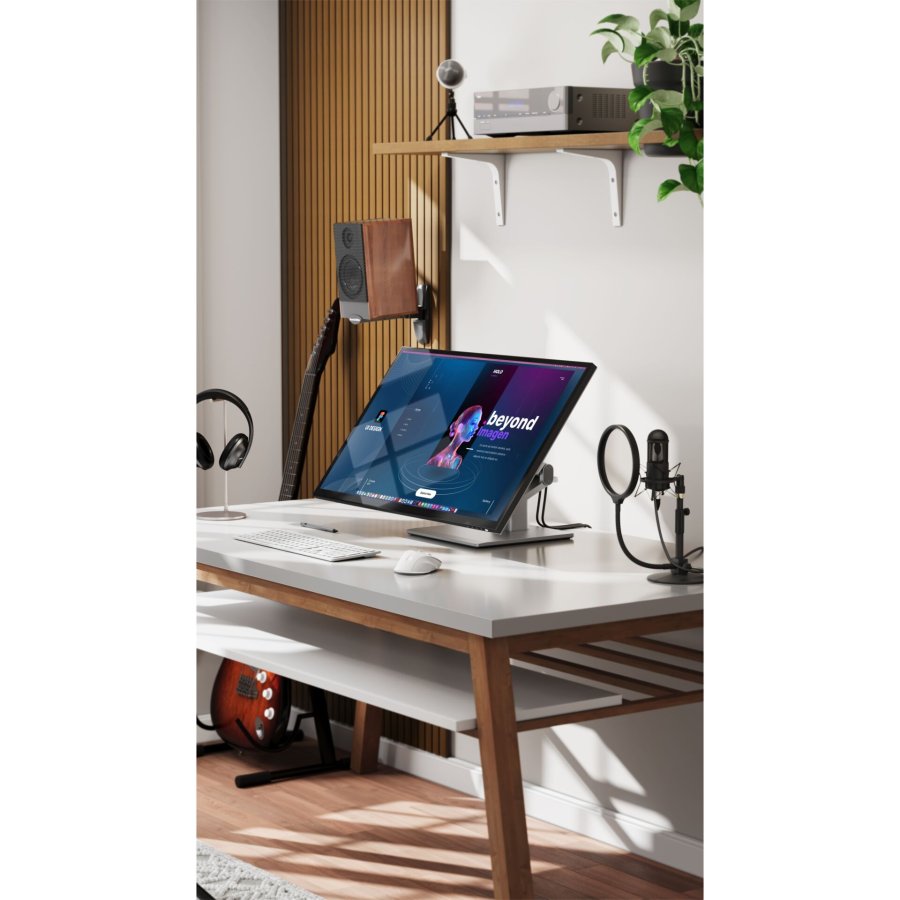 Alogic CLARITY Touch 32 UHD 6K Monitor 95W PD with Stand #5