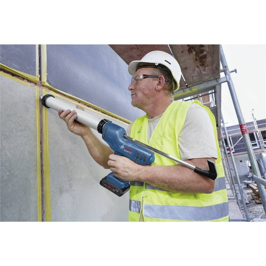 Bosch GCG 18V-600 Cordless Caulk Gun #3
