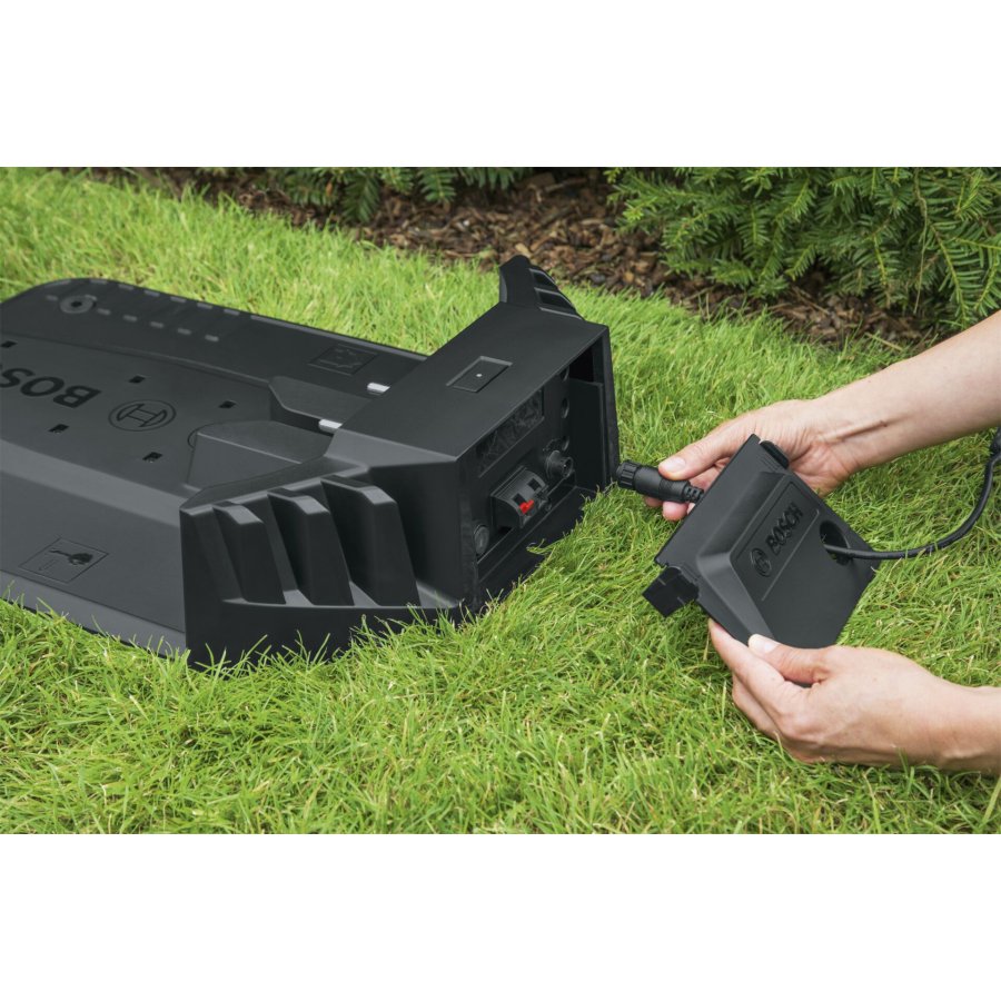 Bosch Indego M+ 700 robotic lawn mower #10