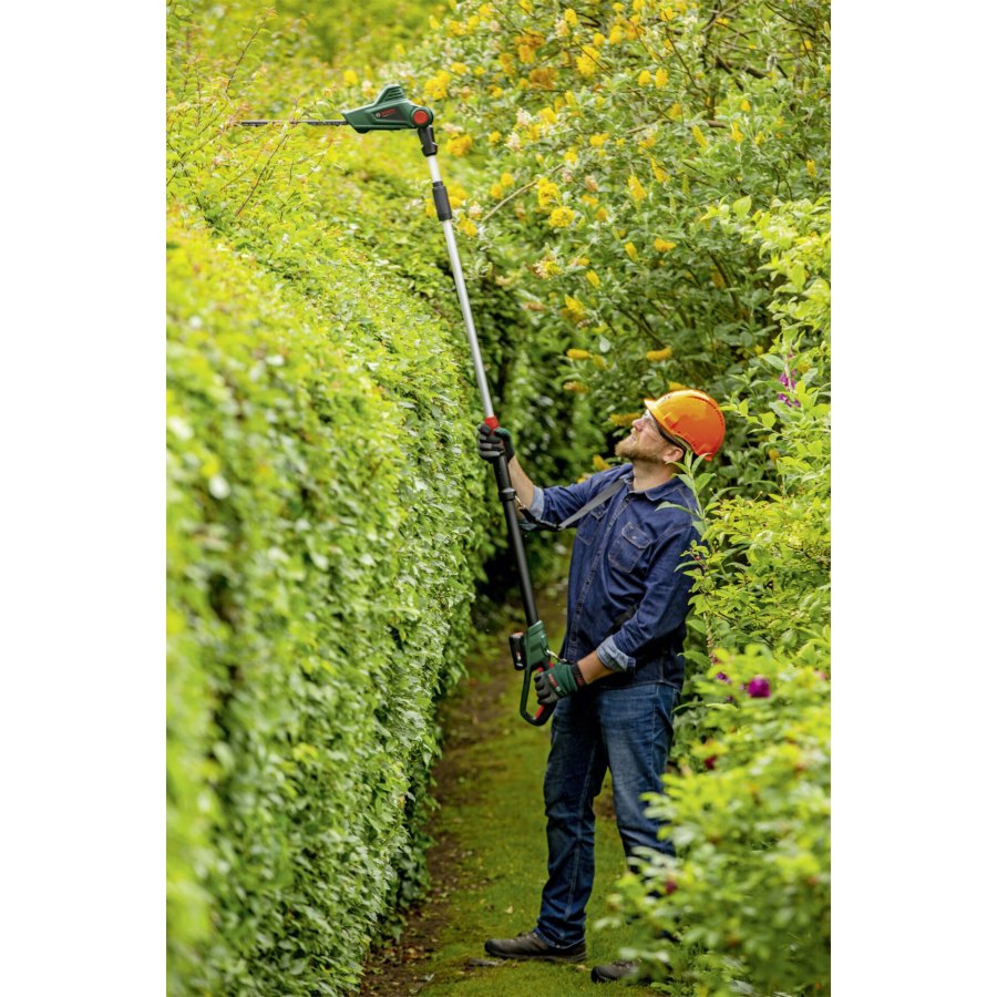 Bosch UniversalHedgePole 18 Cordless Telescopic HedgeTrimmer #4