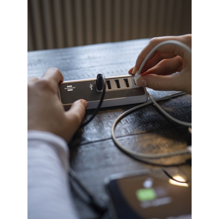 Brennenstuhl USB Multi Chargert with 1,5m 4xUSB TYP A + 1x TYP C #10
