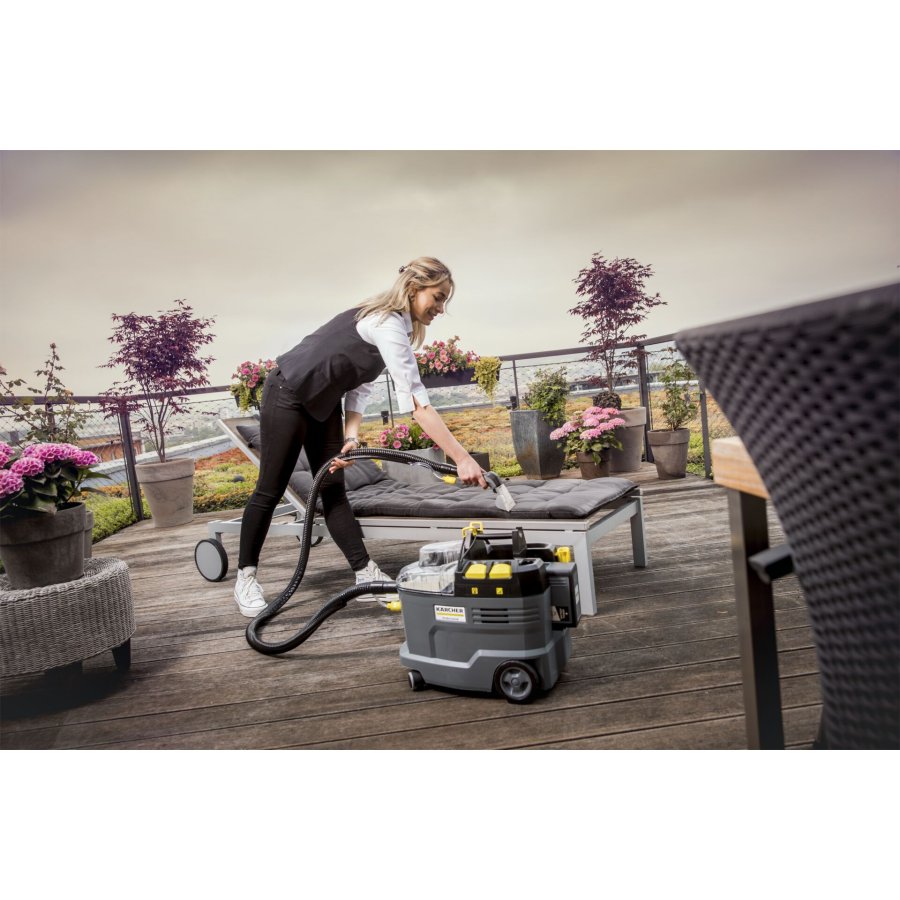 Kärcher Puzzi 9/1 Bp Adv Spray Extraction Cleaner #10