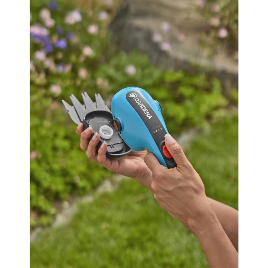 Gardena cordless grasscutter ClassicCut Li #2