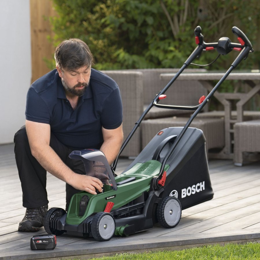 Bosch UniversalRotak 18V-37-550 cordless lawn mower #9