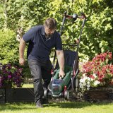 Bosch UniversalRotak 18V-37-550 cordless lawn mower solo #5