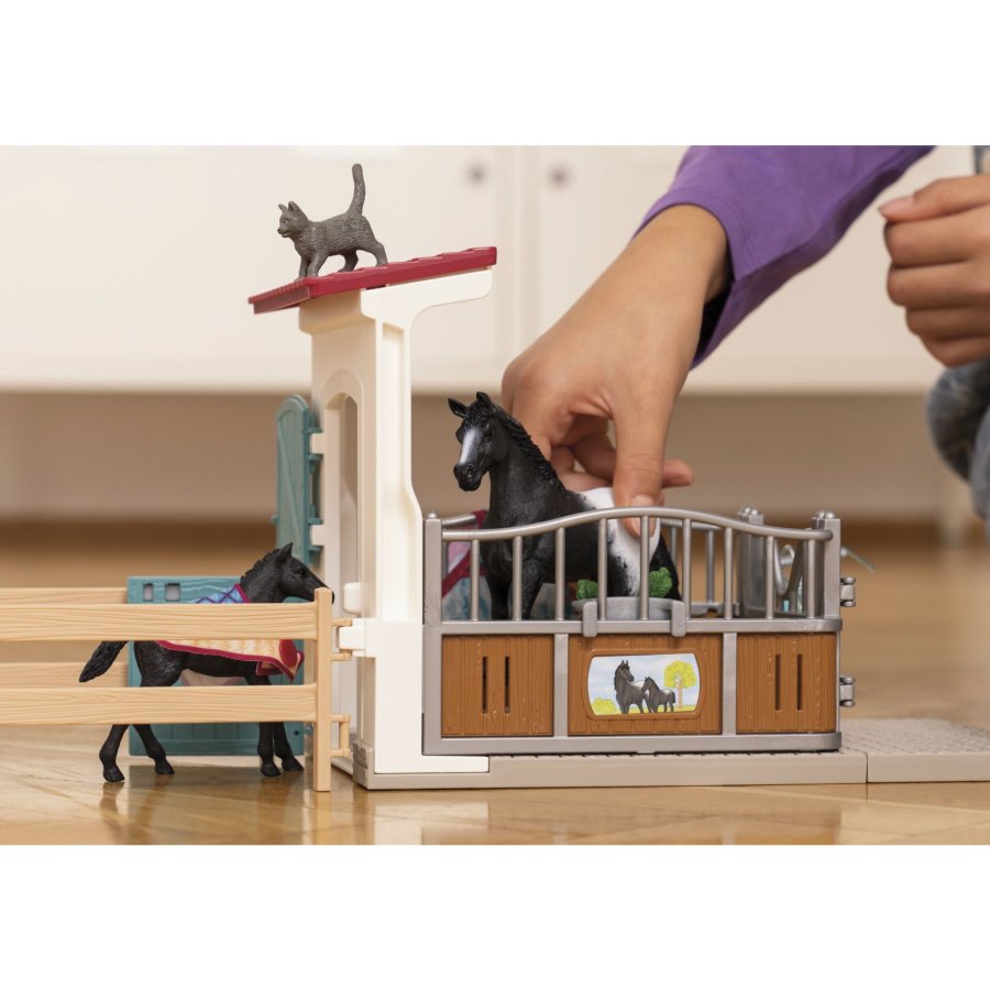 Schleich Horse Club     42611 Horse Box with Mare and Foal #4