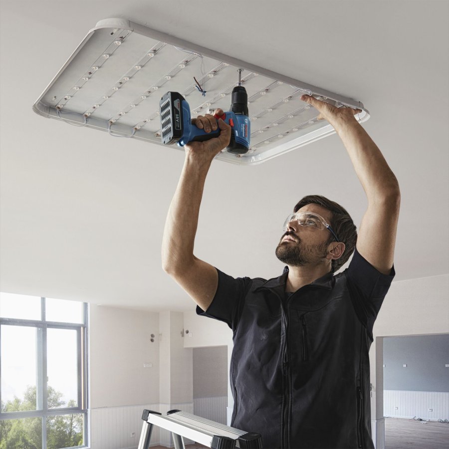 Bosch GSR 18V-45 (2x2,0Ah, 82AC, L-Case #3