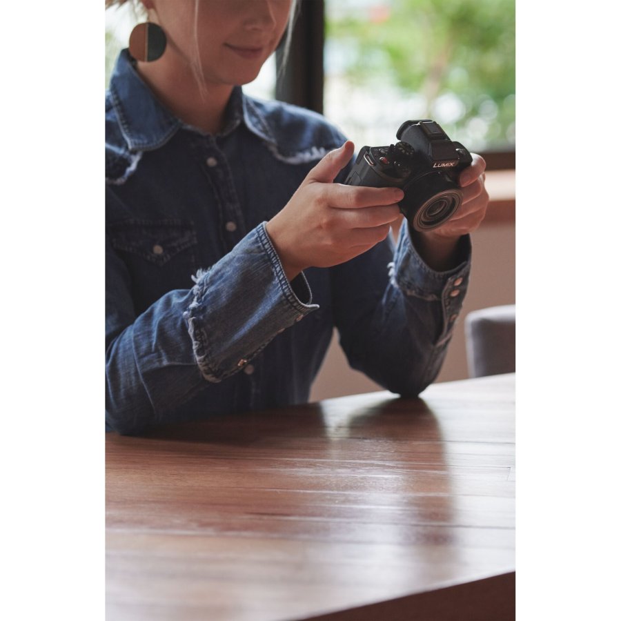 Panasonic Lumix DC-G100D black + H-FS 12-32 + H-FS 45-150 E #13