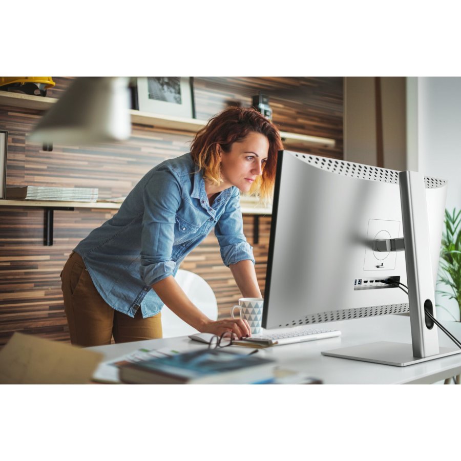 Alogic Clarity 27  UHD 4K Monitor with 90W #19