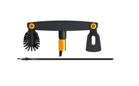FISKARS GUTTER BRUSH WITH TELESCOPIC HANDLE #1