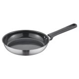 FISKARS ESSENTIAL PANNAS 24CM #1