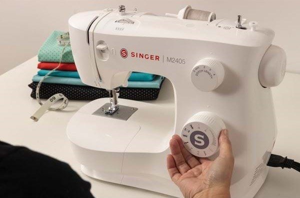 SINGER M2405 Mekanisk Symaskine 70 W Hvid #10