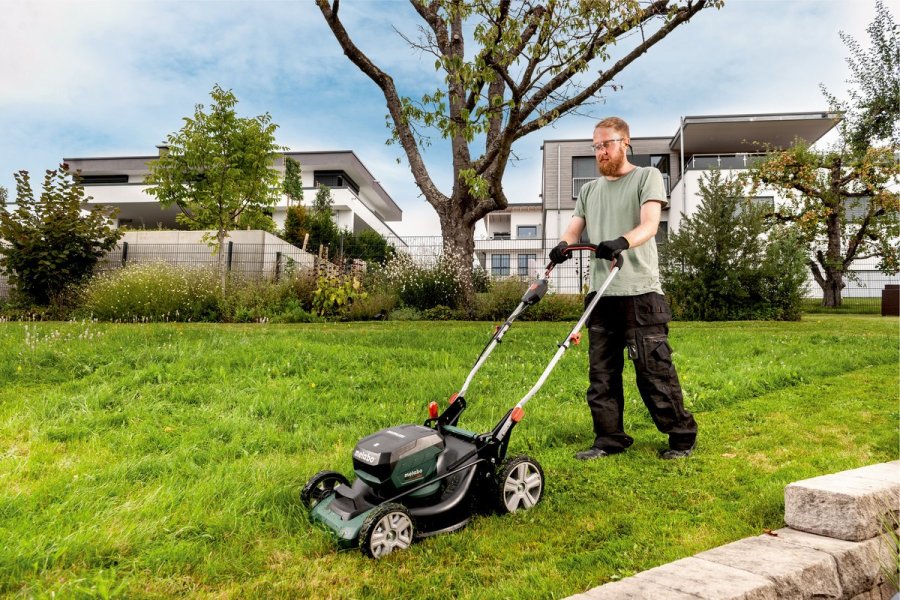 Metabo RM 36-18 LTX BL 46 solo cordless lawn mower #10