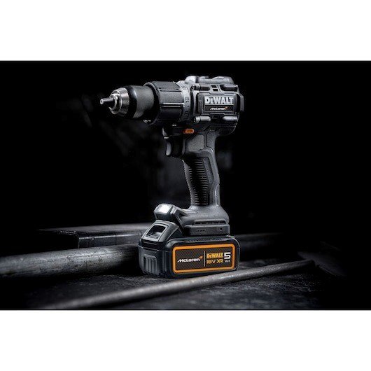 18V XR drill-driver w/impact 2x5AH Mclaren #18