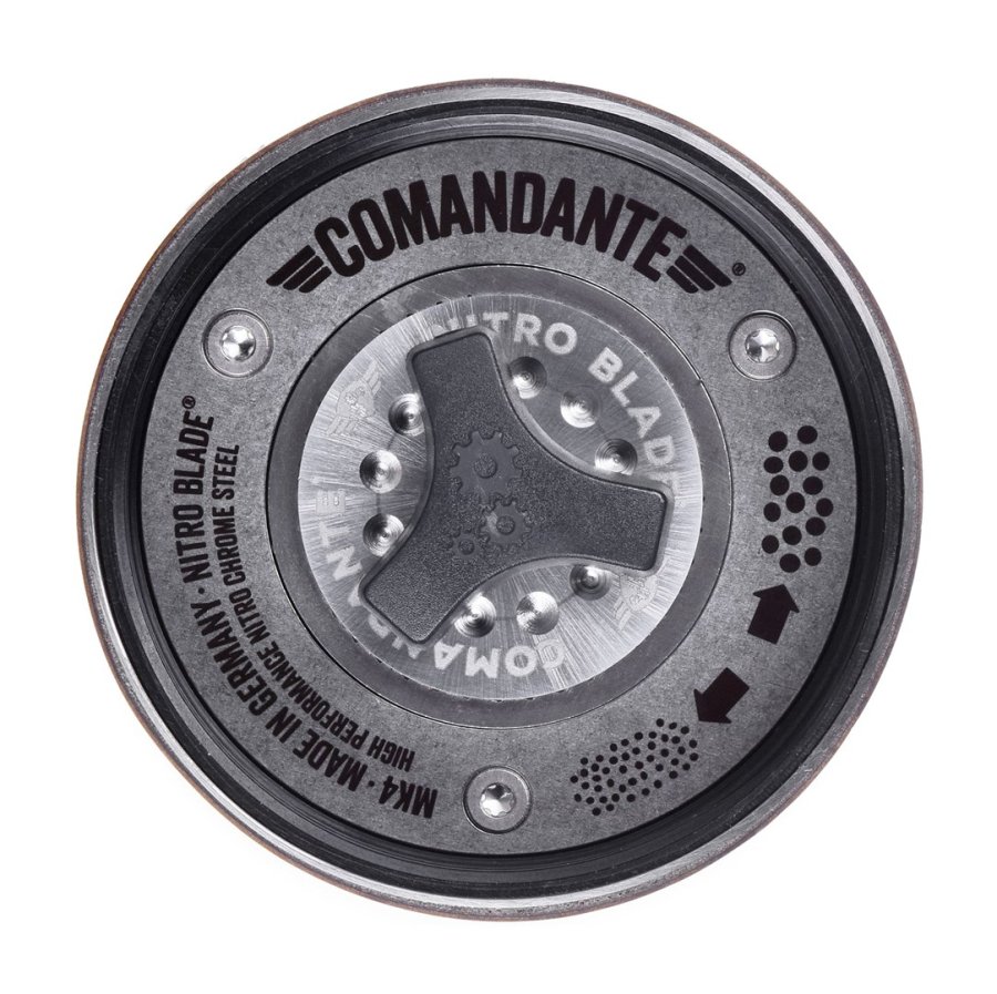 Kaffemlle Comandante C40 MK4 Nitro Virginia Walnut #12