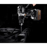 18V XR drill-driver w/impact 2x5AH Mclaren #14