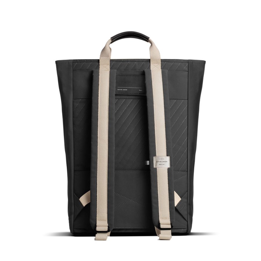 Native Union BACKPACK-BLK rygs�k Fritidsrygs�k Sort Stof, Polyethylenterephthalatfolie (PET), Genanvendt plast #8