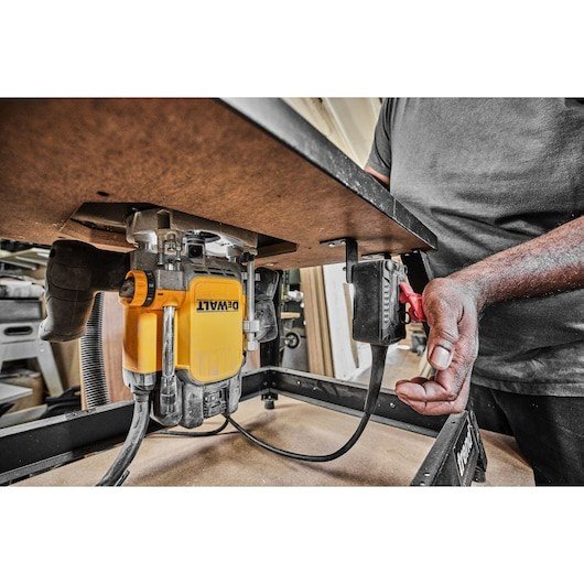 DeWALT DWE627KT-QS router og overfrser Sort, Gul 20000 rpm 2300 W #31