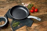BALLARINI 75003-049-0 stegepande Gryde til alle forml Rund #25