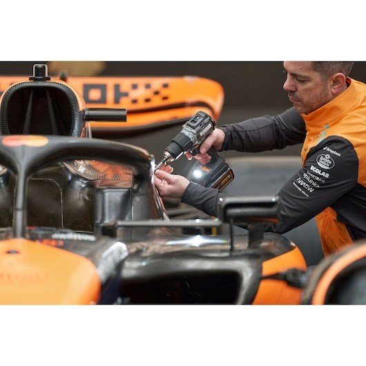 18V XR drill-driver w/impact 2x5AH Mclaren #8