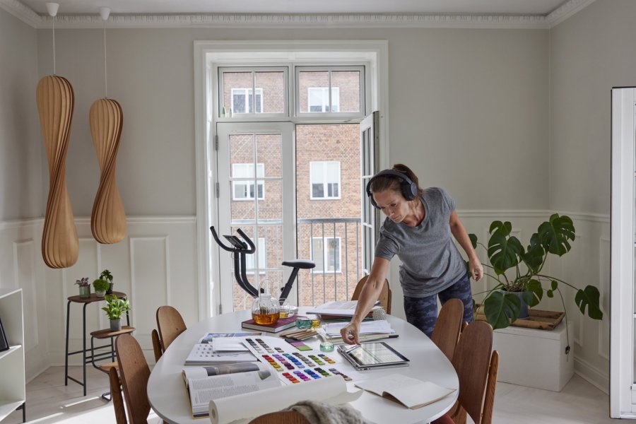 Poly Voyager Surround 85 UC Microsoft Teams-certificeret USB-C-headset + USB-C/A-adapter + bordoplader #4