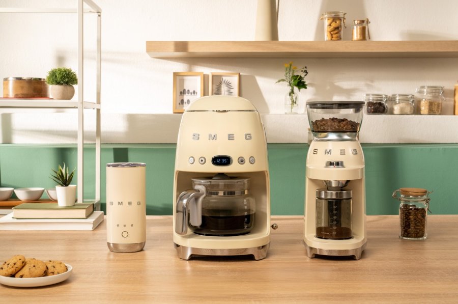 Smeg 50's Style MFF02CREU Creme #30