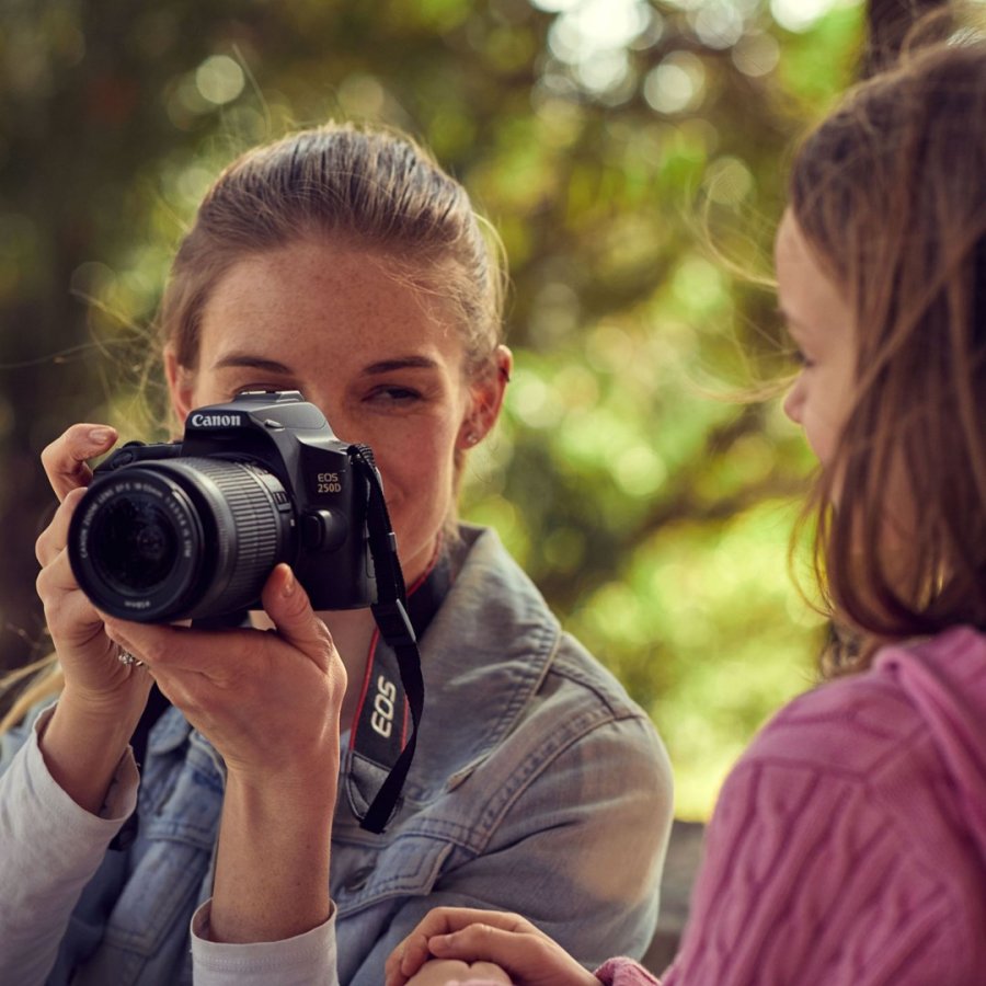 Canon EOS 250D+EF-S 18-55mm SLR kamerast 24,1 MP CMOS 6000 x 4000 pixel Sort #14