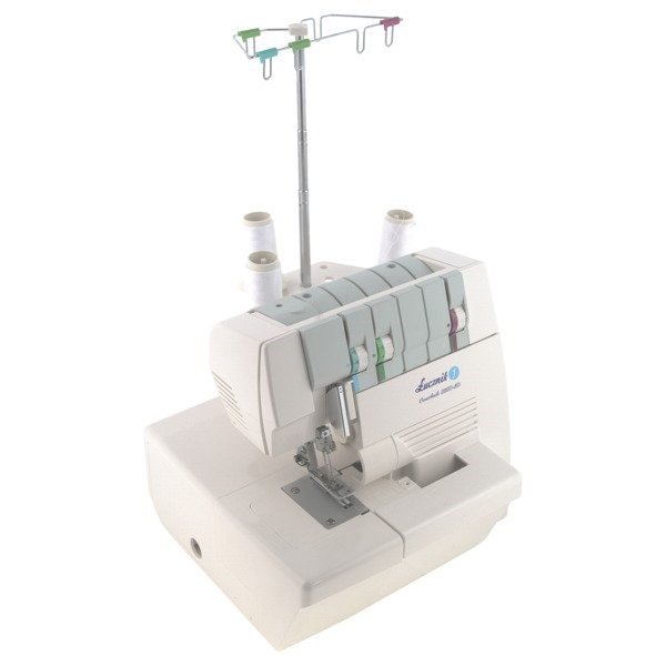 UCZNIK OVERLOCK 820D-3 #1