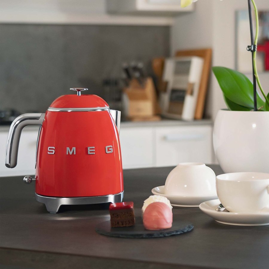 Smeg 50's Style Elkedler KLF05RDEU Rd #2