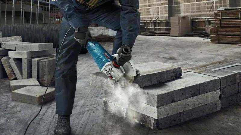 BOSCH. ANGLE GRINDER. 230mm/2400W GWS 24-230 P ON PADDLE #10