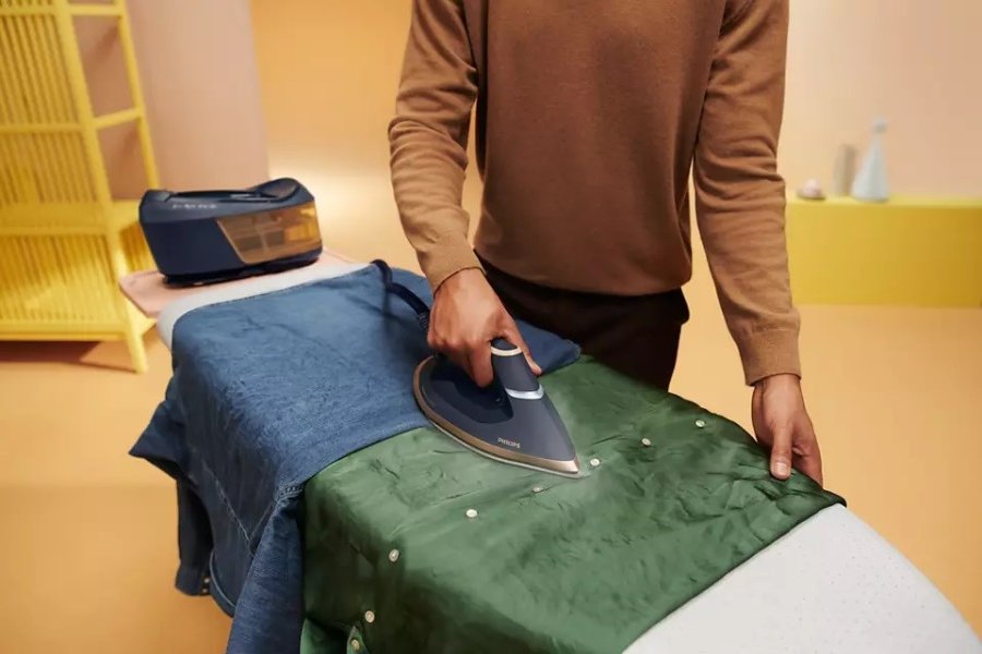 Philips PSG6066/20 PerfectCare Steam Iron Station #6