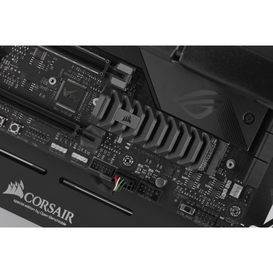 Corsair MP600 PRO XT 2 TB M.2 PCI Express 4.0 NVMe 3D TLC NAND #1