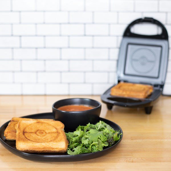Uncanny Brands Pok�mon Pok� Ball sandwichtoaster Sort, R�d, Hvid #7