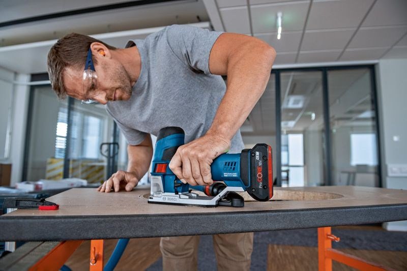 BOSCH. 18V COMBO KIT (GSR 18V-90C +GKT 18V-52GC +GST 18V-155 SC +GEX 18V-125) 1xPC4,0Ah 2xPC5,5Ah ... #26
