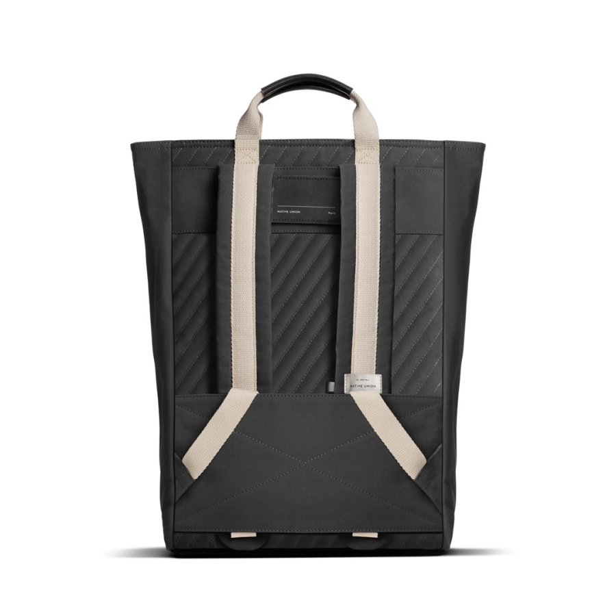 Native Union BACKPACK-BLK rygs�k Fritidsrygs�k Sort Stof, Polyethylenterephthalatfolie (PET), Genanvendt plast #9