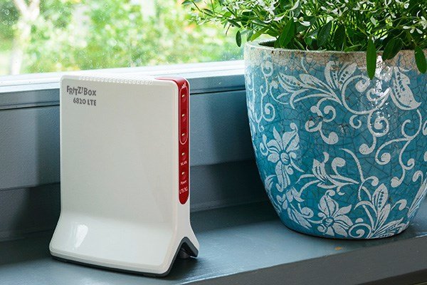 FRITZ!Box 6820 LTE Enkelt band (2,4 GHz) Wi-Fi 4 (802.11n) Hvid 1 4G Intern #6