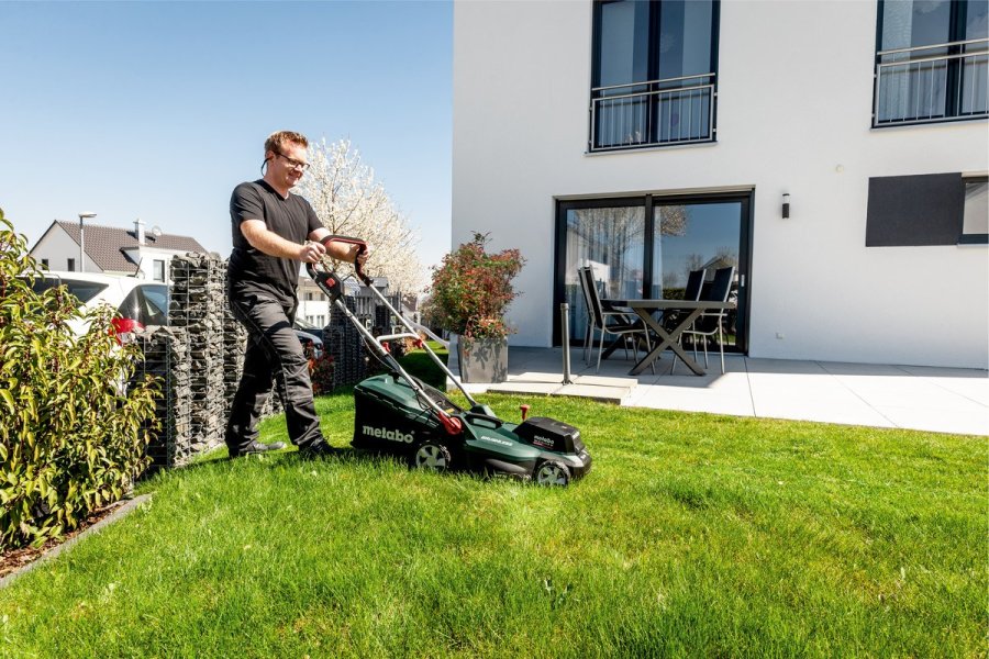 Metabo RM 36-18 LTX BL 36 Cordless Lawn Mower  solo #5