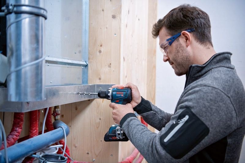 BOSCH. 18V COMBO KIT (GSR 18V-90C +GKT 18V-52GC +GST 18V-155 SC +GEX 18V-125) 1xPC4,0Ah 2xPC5,5Ah ... #19