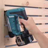 Makita DST221Z sm & hfteklamme pistol Hftepistol Batteri #2