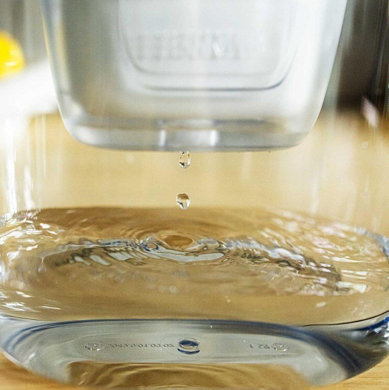 BRITA Style ESSENTIAL XL filterkande, hvid + MX Pro Pure Performance filter #10