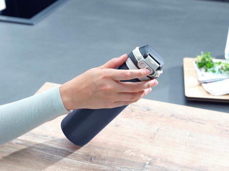 Leifheit 03275 rejsekrus 600 ml Sort, Bl� Rustfrit st�l #2