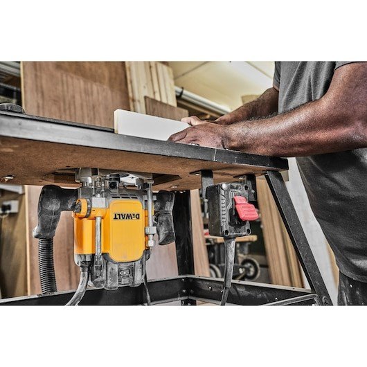 DeWALT DWE627KT-QS router og overfrser Sort, Gul 20000 rpm 2300 W #35