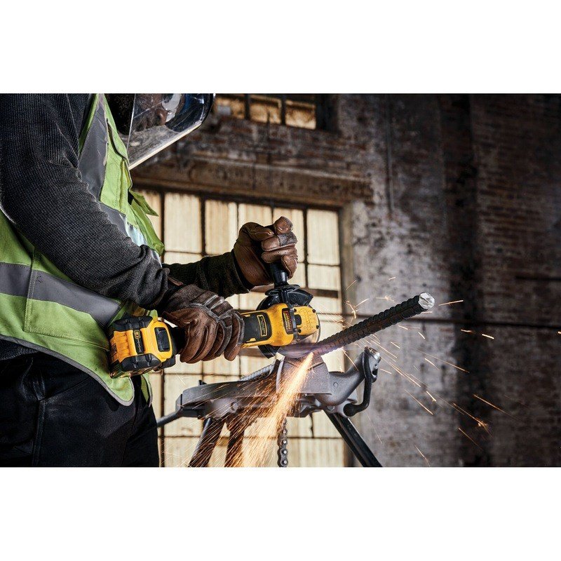 DeWalt DCG409NT-XJ Cordless Angle Grinder #4