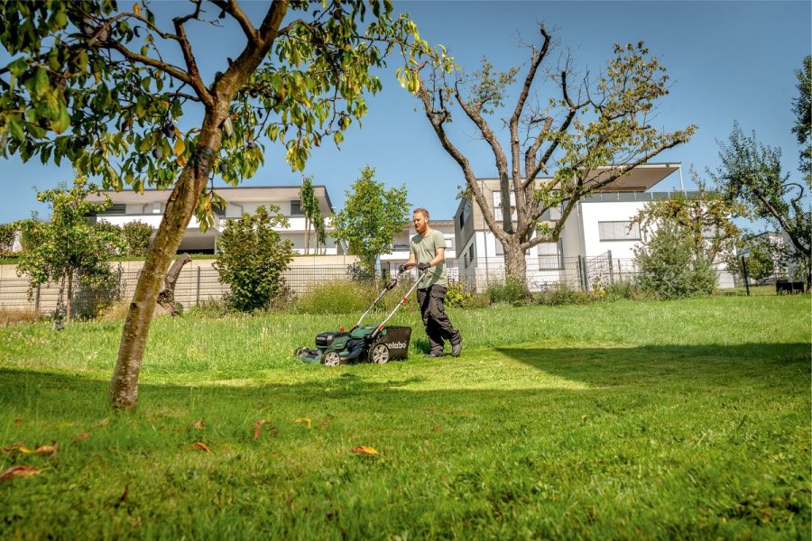 Metabo RM 36-18 LTX BL 46 solo cordless lawn mower #11