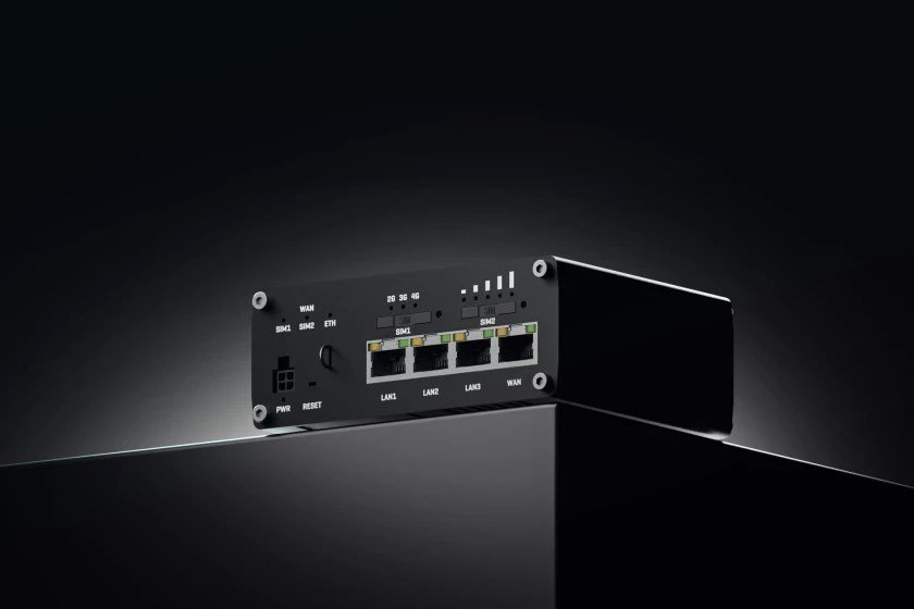 Teltonika RUTM09 kabelforbundet router Gigabit Ethernet Sort #8