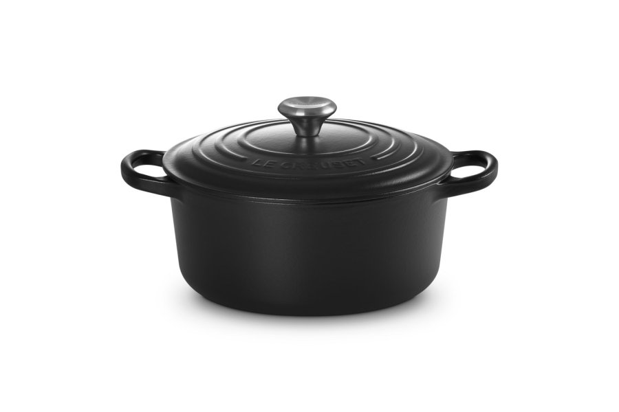 Le Creuset Signature Casserole round 22 cm black #1