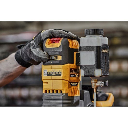 DeWALT DCD1623N-XJ bor Gul #10