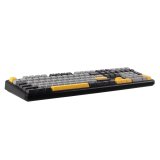 F108-tastatur med gasket-design i gr�, orange og m�rkegr� med Volcano-switches og RGB-belysning  AULA #3